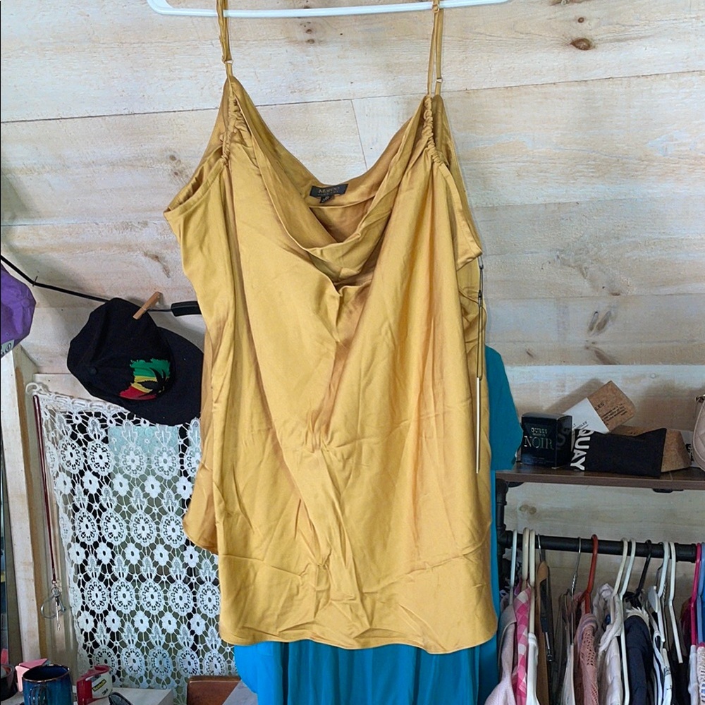 NWT- Marée- Sz 20- Gold- Thin (adj.) Strap Tank- Rayon/Satin mix